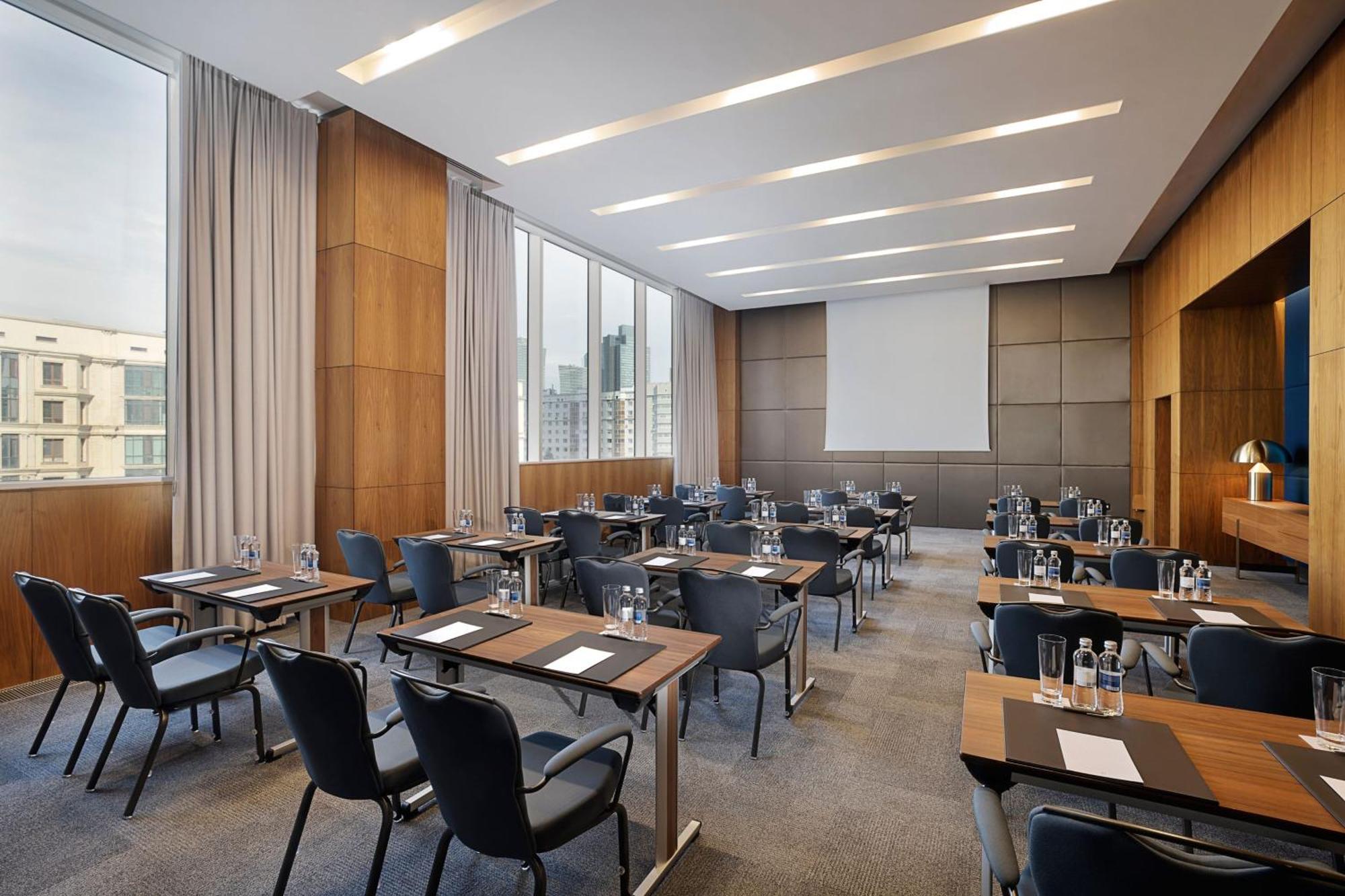 Sheraton Astana Hotel Zewnętrze zdjęcie Meeting room