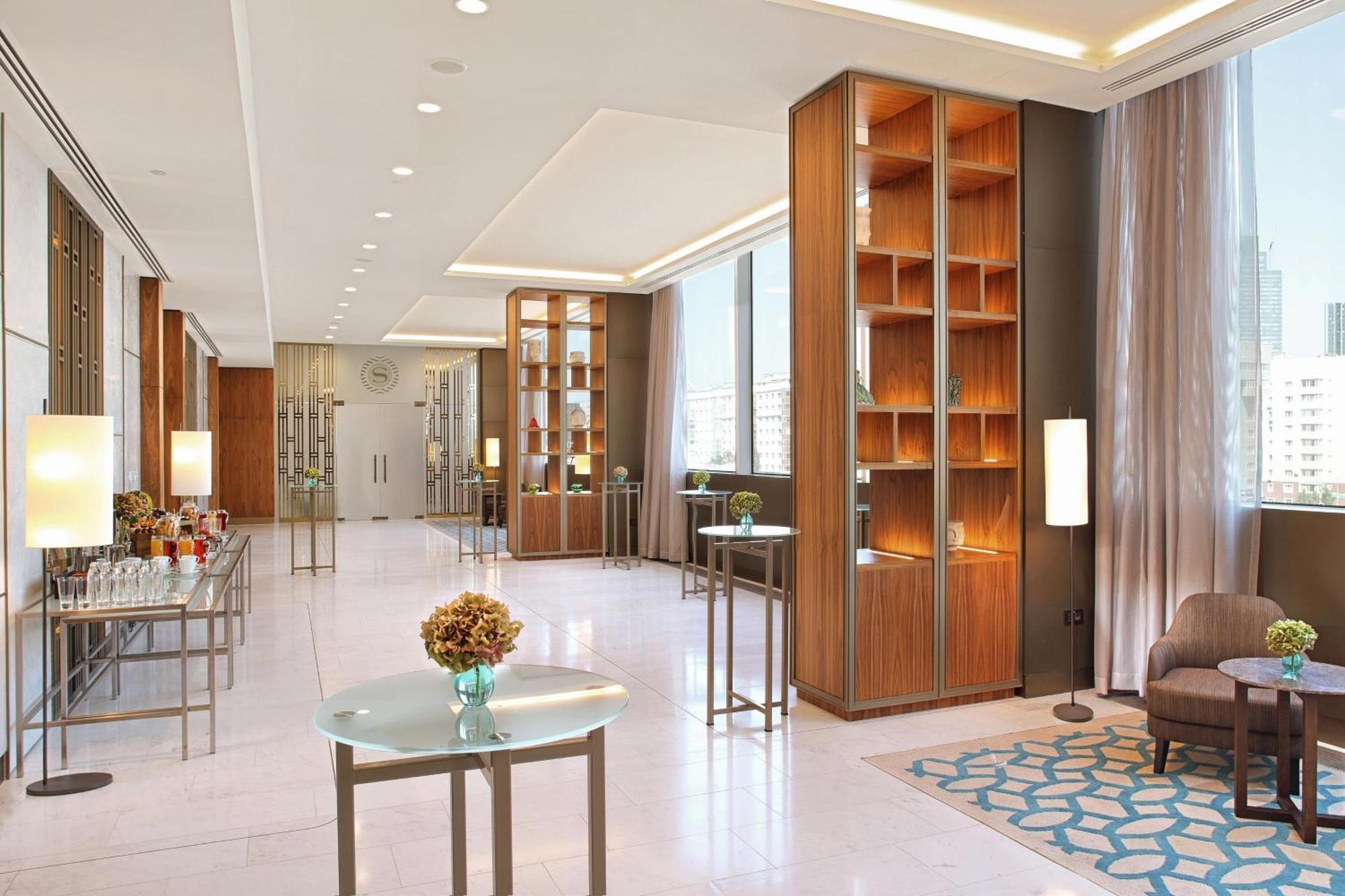 Sheraton Astana Hotel Zewnętrze zdjęcie The lobby of the hotel