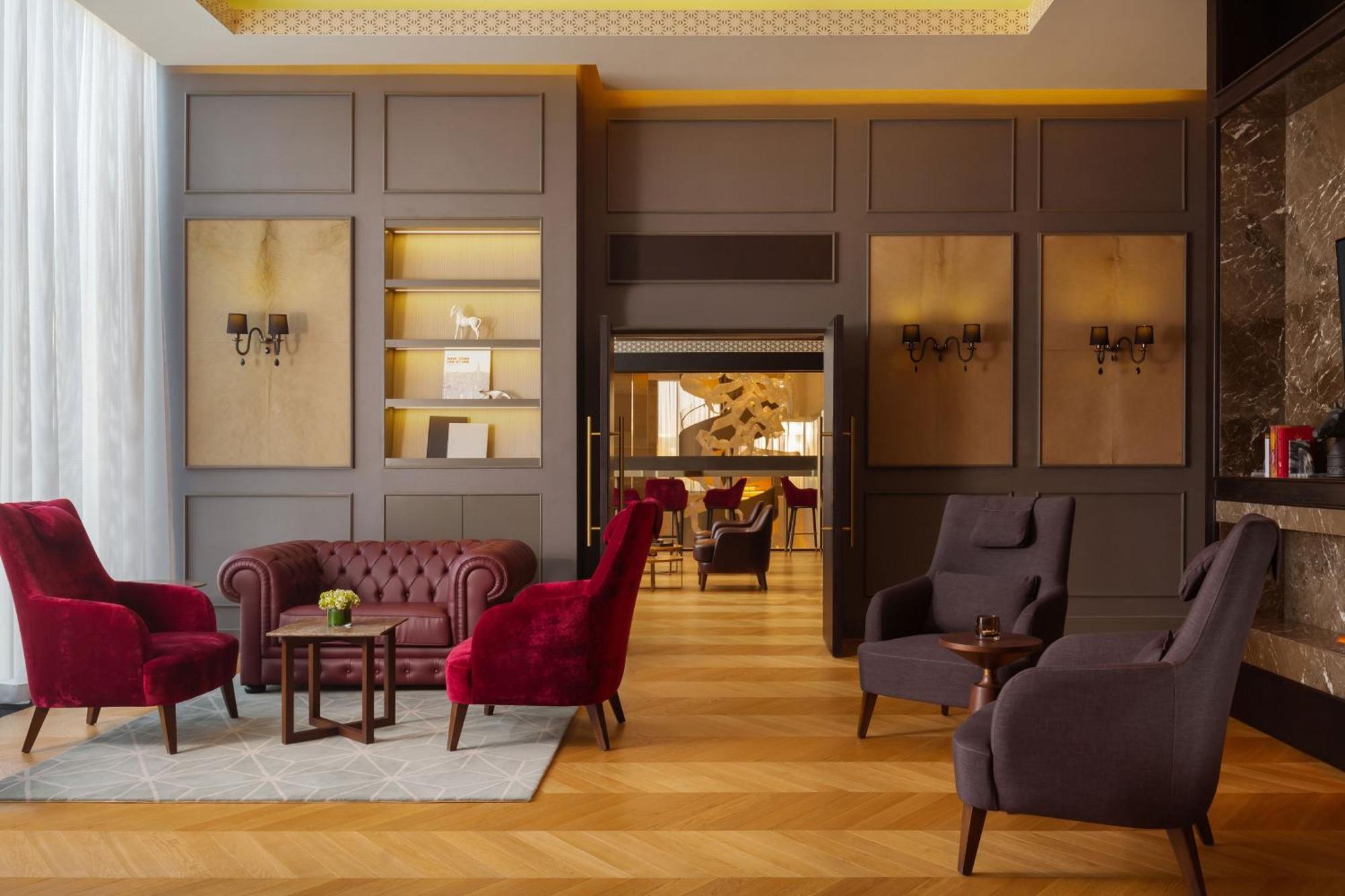 Sheraton Astana Hotel Zewnętrze zdjęcie The hotel's lobby