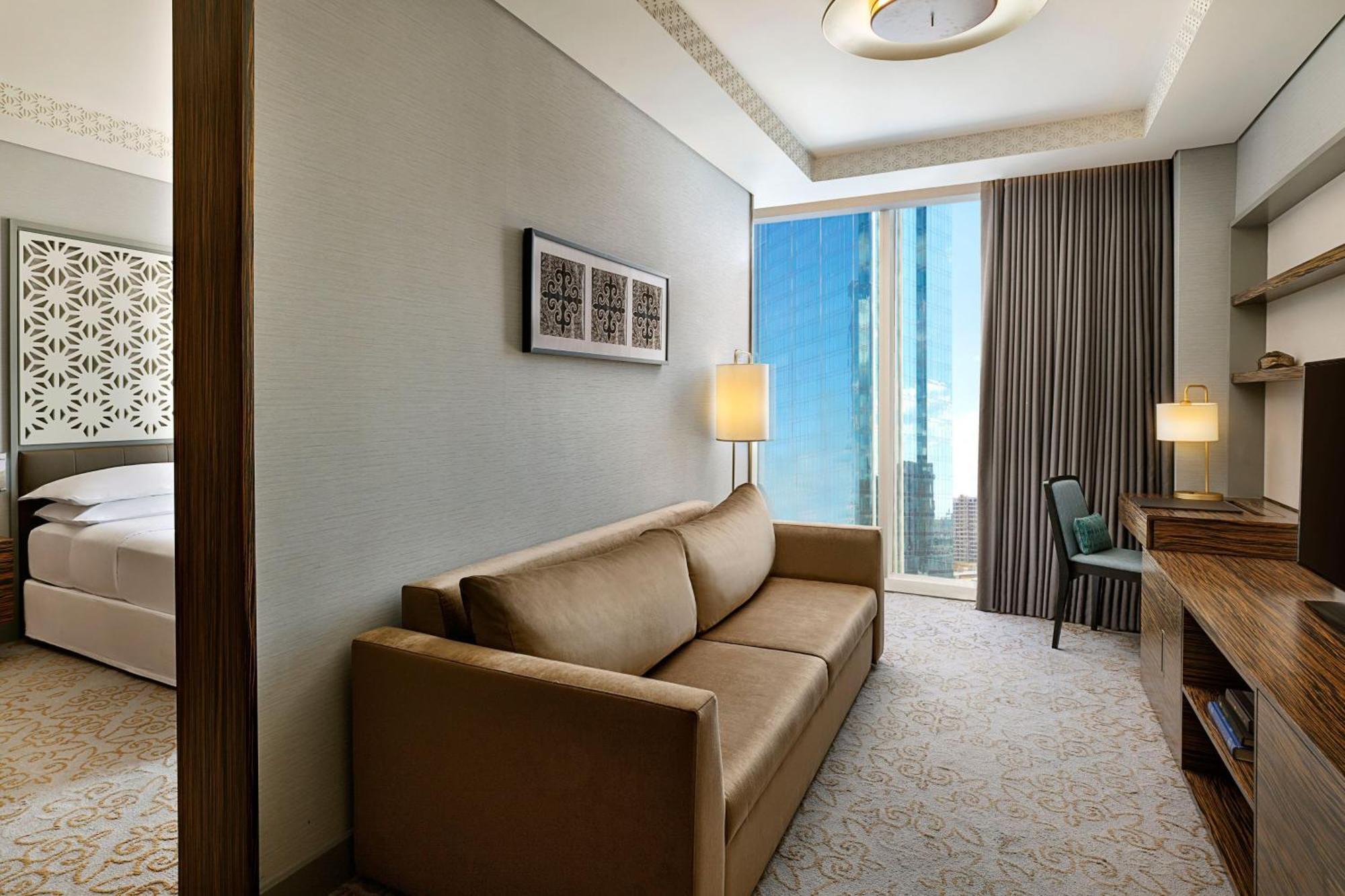 Sheraton Astana Hotel Zewnętrze zdjęcie A suite at the hotel