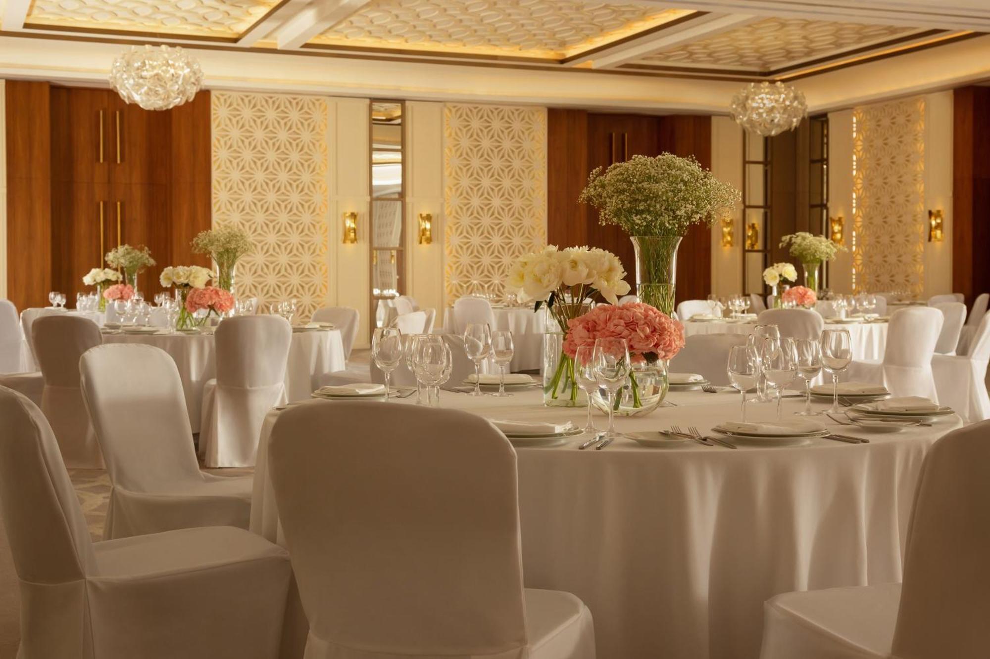Sheraton Astana Hotel Zewnętrze zdjęcie The ballroom