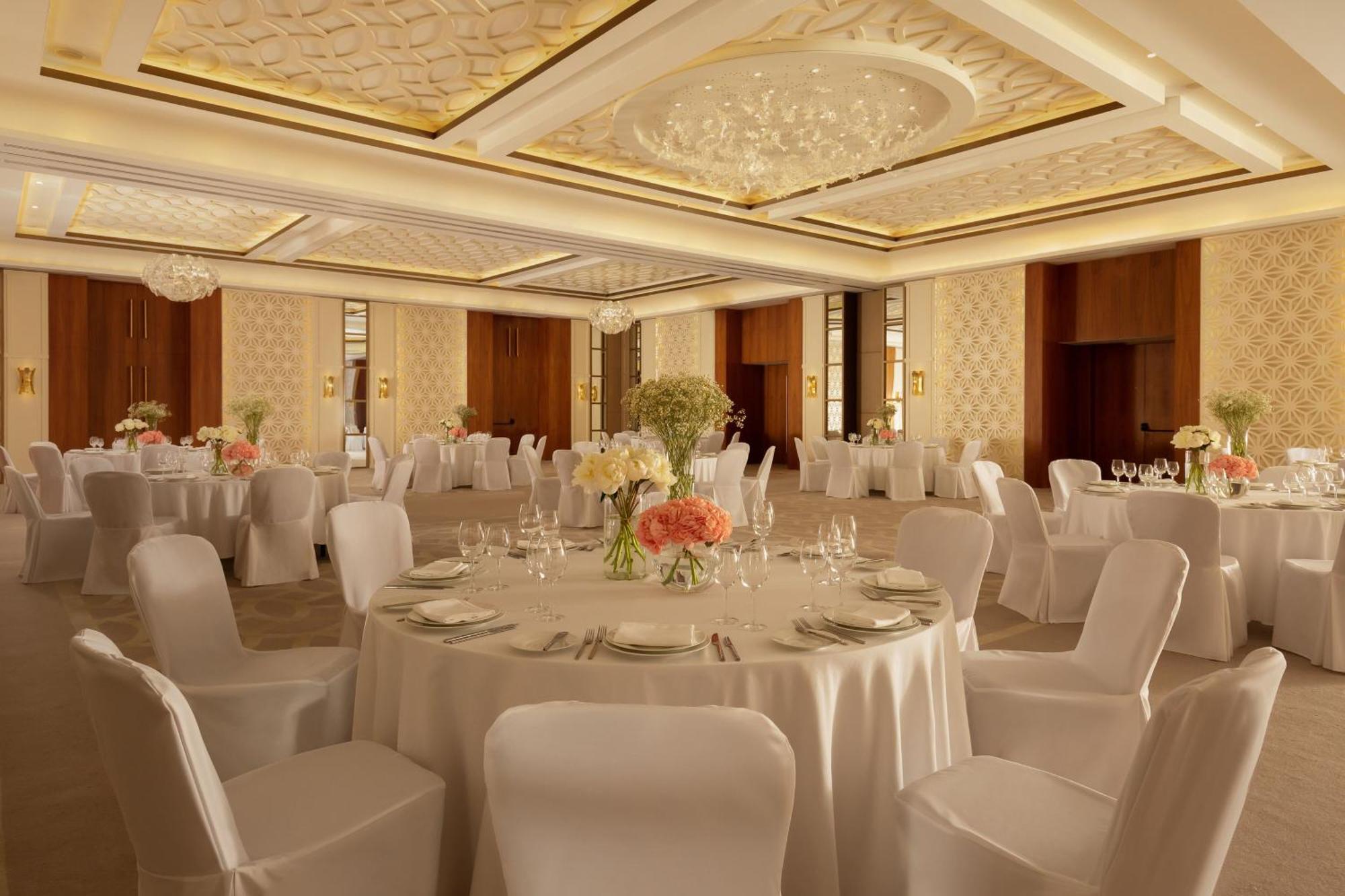 Sheraton Astana Hotel Zewnętrze zdjęcie The ballroom