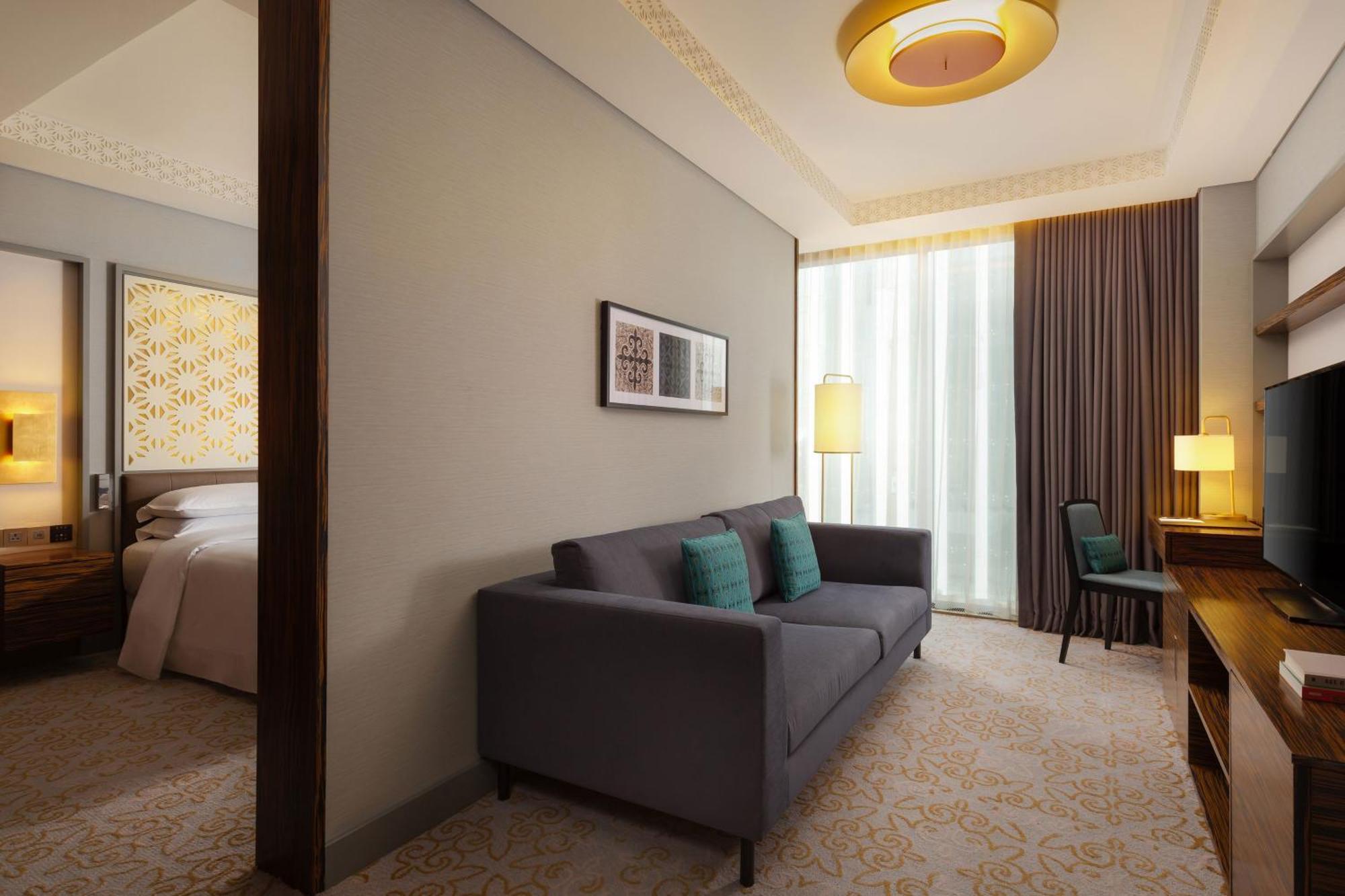 Sheraton Astana Hotel Zewnętrze zdjęcie A suite at the hotel